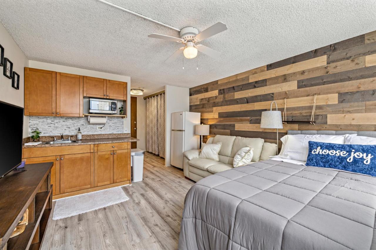 Modern Waikiki Condo Perfect For Beach Getaway! Honolulu Eksteriør billede