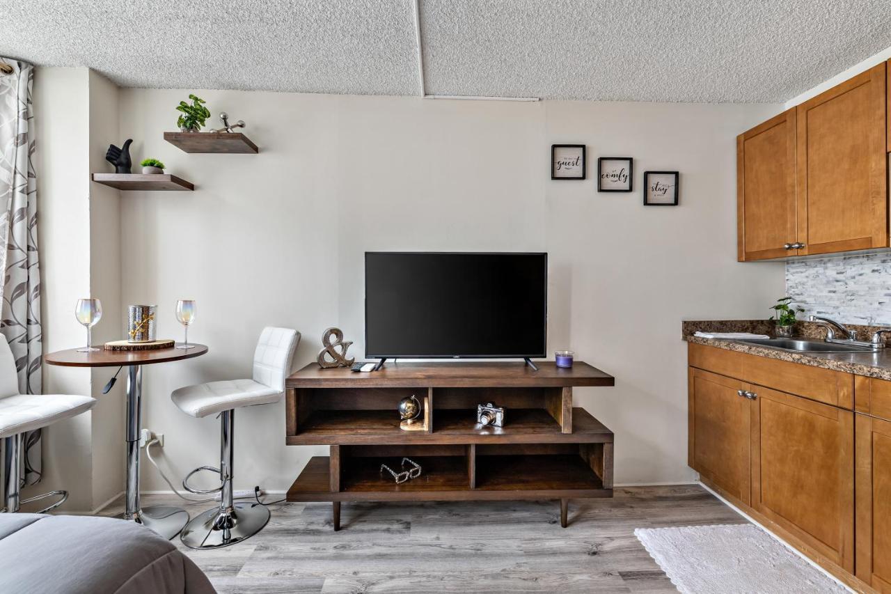 Modern Waikiki Condo Perfect For Beach Getaway! Honolulu Eksteriør billede